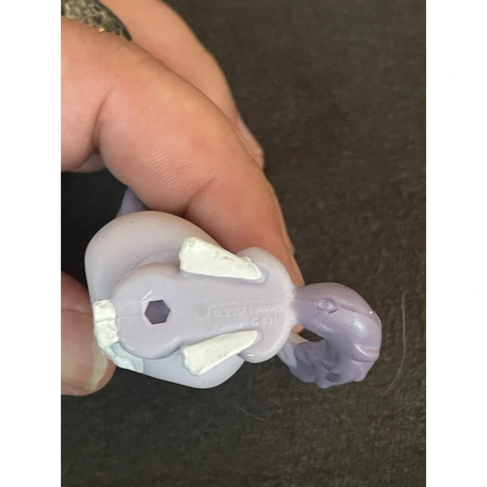 Authentic LPS Littlest Pet Shop #2135 Purple Chinchilla Flower Teal Dot Eyes #2
